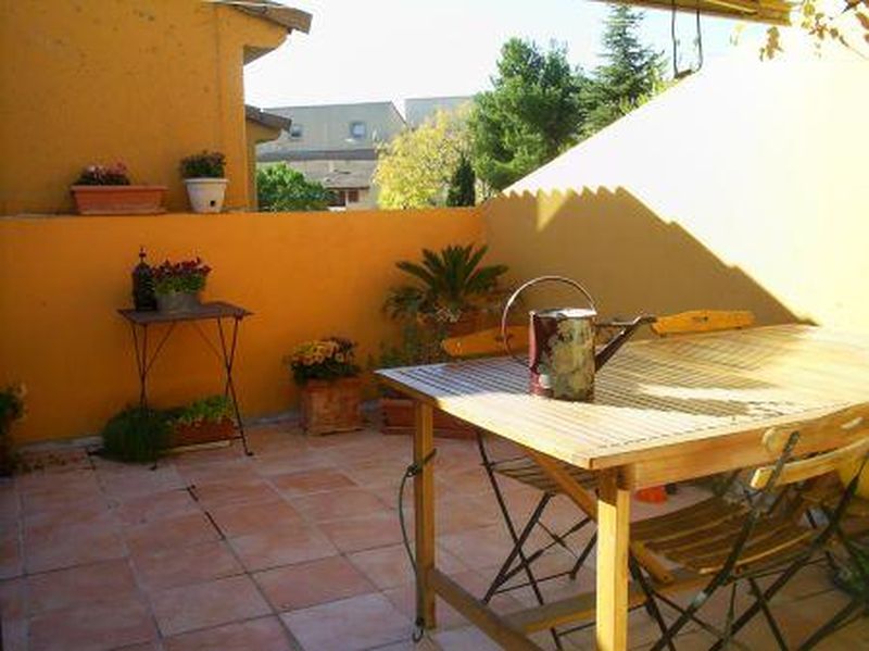 Vente    VITROLLES PINCHINADES BEAU T5 AVEC GRANDE TERRASSE FAIBLE CHARGES